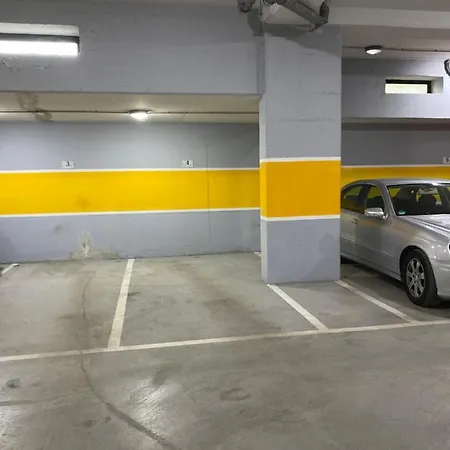 Daire Nemis In The Centre Of Four Free Parking