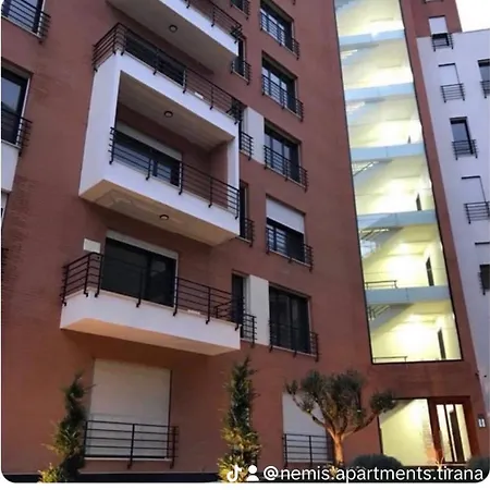 Apartment Nemis In The Centre Of Four Free Parking Tirana
